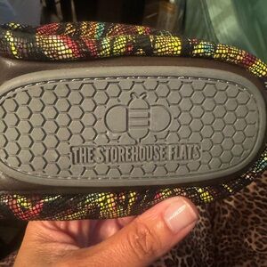 The storehouse flats brand new, all sz 12.
